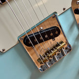 Fender FSR / Limited Edition American Pro Telecaster Roasted Maple Neck / Daphne Blue