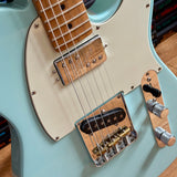 Fender FSR / Limited Edition American Pro Telecaster Roasted Maple Neck / Daphne Blue