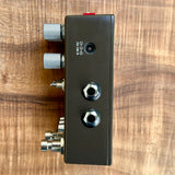 Chase Bliss Gravitas Analog Tremolo, Wood Box