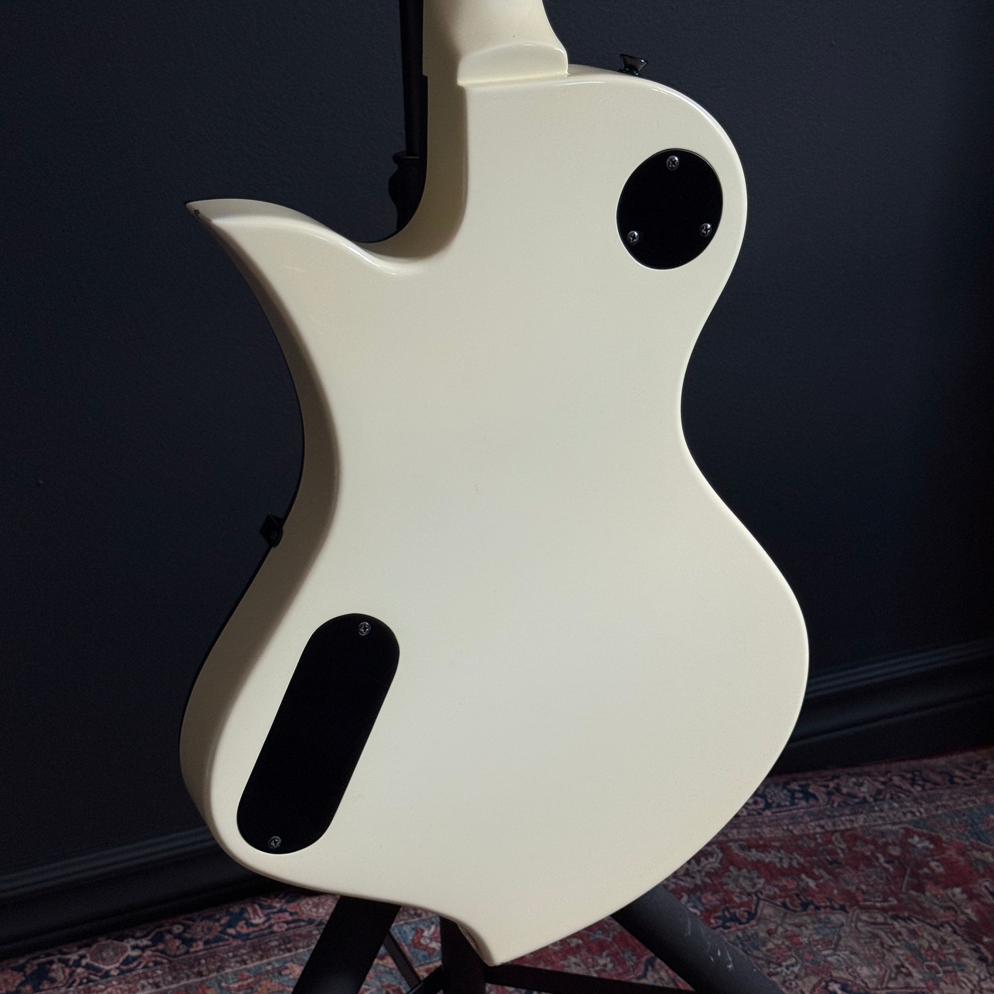 Fernandes Ravelle Standard Electric Guitar, Hardshell Case, White