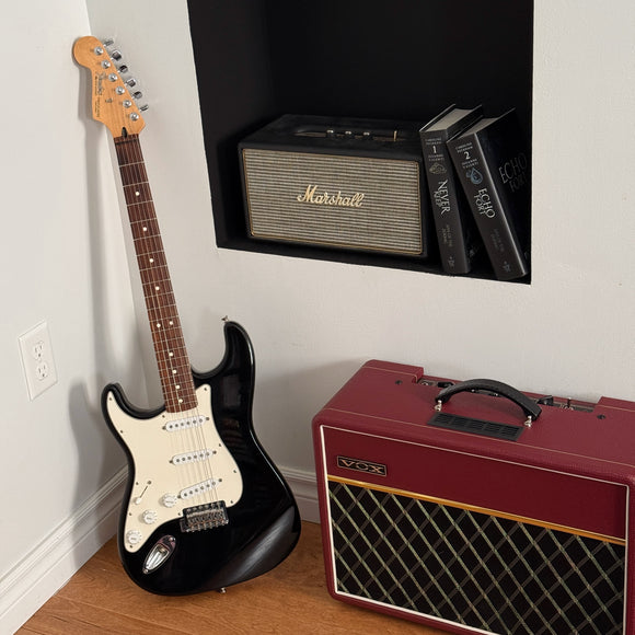 Fender Standard Stratocaster, Left-Handed 2000, Black