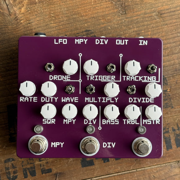 Montreal Assembly PURPLL Phase-Locked Loop Synth Pedal (Purple) – Oxbow Audio Lab