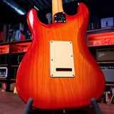 Fender American Ultra Luxe Stratocaster, Plasma Red Burst